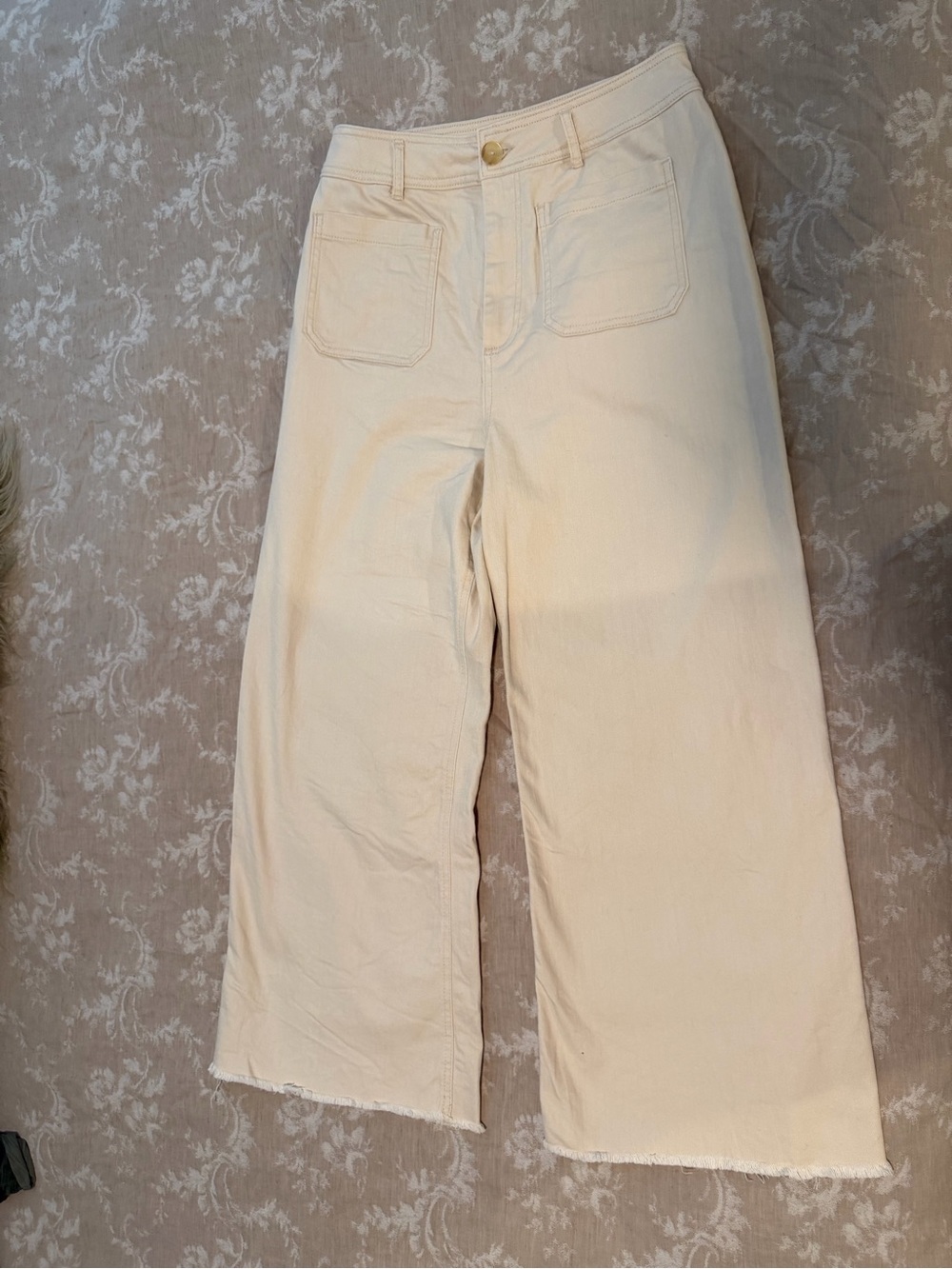 Every High-Rise Cropped Jeans in Cream, Size 12 - Picture 3 of 12